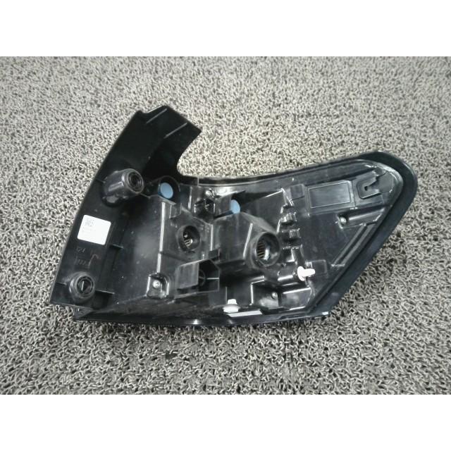 ライズ 5AA-A202A 左テールランプ 81561-B1170 : ファーストパーツ1号 