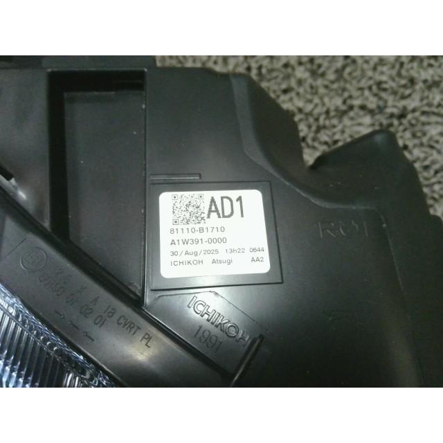 ライズ 5BA-A201A 右ヘッドライト ヘッドランプ 81110-B1710