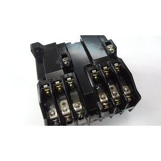 富士電機 SRCシリーズ 電磁接触器・開閉器SRC3938-06M/X 富士電機 SRCシリーズ 電磁接触器・開閉器SRC3938-06M/X