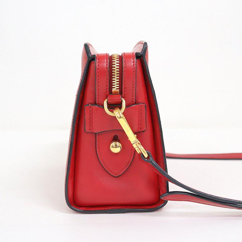PRADA】プラダ ショルダーバッグ サフィアーノ・レザー レッド  