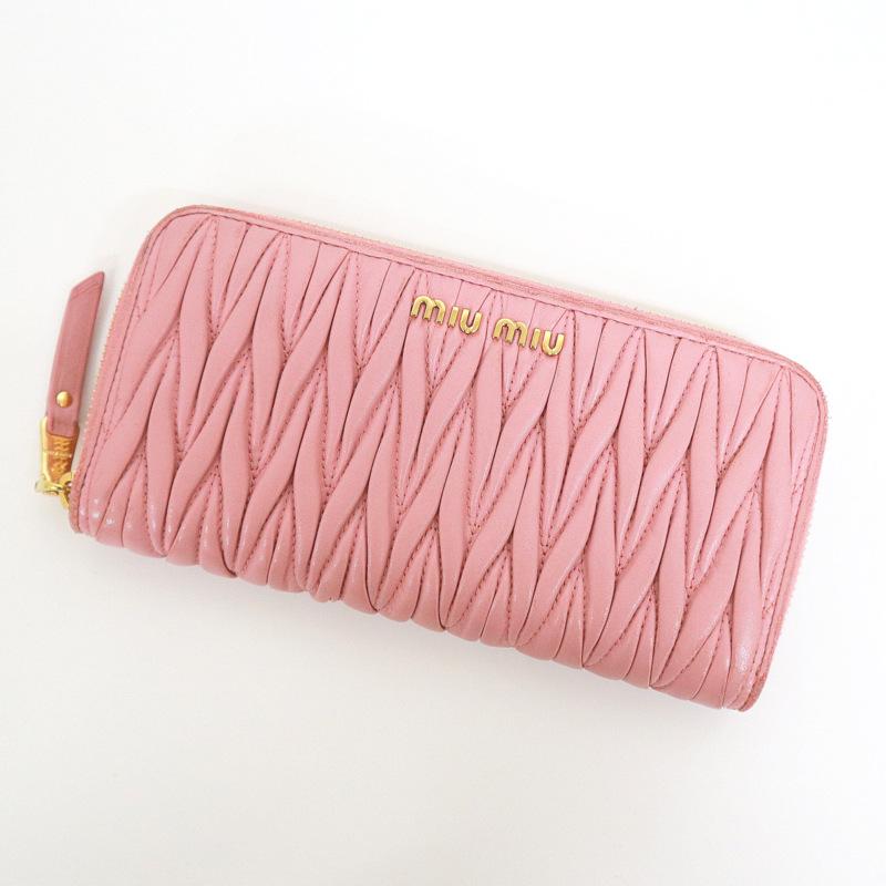 新品未使用　MIU MIU ピンク 長財布　マテラッセ MIU MIU】ミュウミュウ 長財布 マテラッセ ピンク レザー【中古