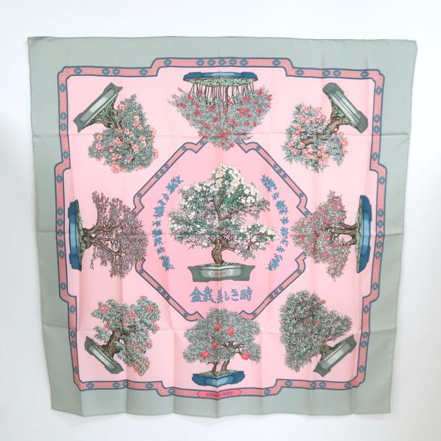 HERMES】エルメス カレ90 スカーフ 盆栽美しき時 シルク ピンク HERMES】エルメス カレ90 スカーフ 盆栽美しき時 シルク ピンク