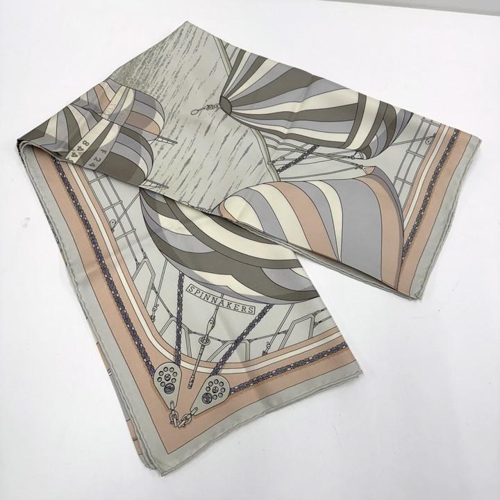 HERMES エルメス スカーフ カレ90 コーデのポイントに♪】HERMES カレ90 Tea for Two スカーフ (HERMES