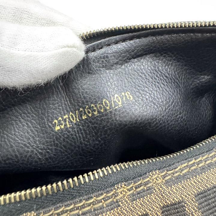 FENDI SAS】フェンディ ミニバニティバッグ ズッカ キャンバス  
