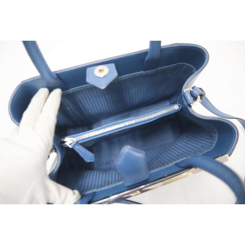 FENDI】フェンディ プチトゥージュール 2WAYショルダーバッグ レザー