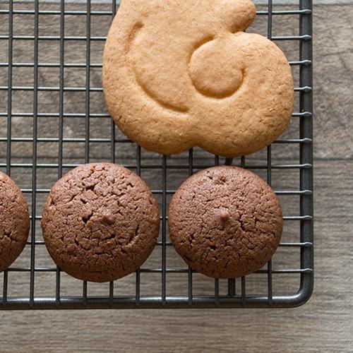 レビューでクーポン&プレゼント】CINQイギリスのケーキクーラー (製菓