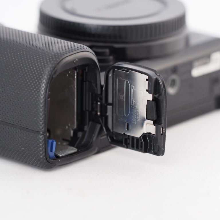 SONY ソニー VLOGCAM APS-C ミラーレス一眼カメラ ZV-E10 ボディ ブラック ZVE10B #12397 |  | 08