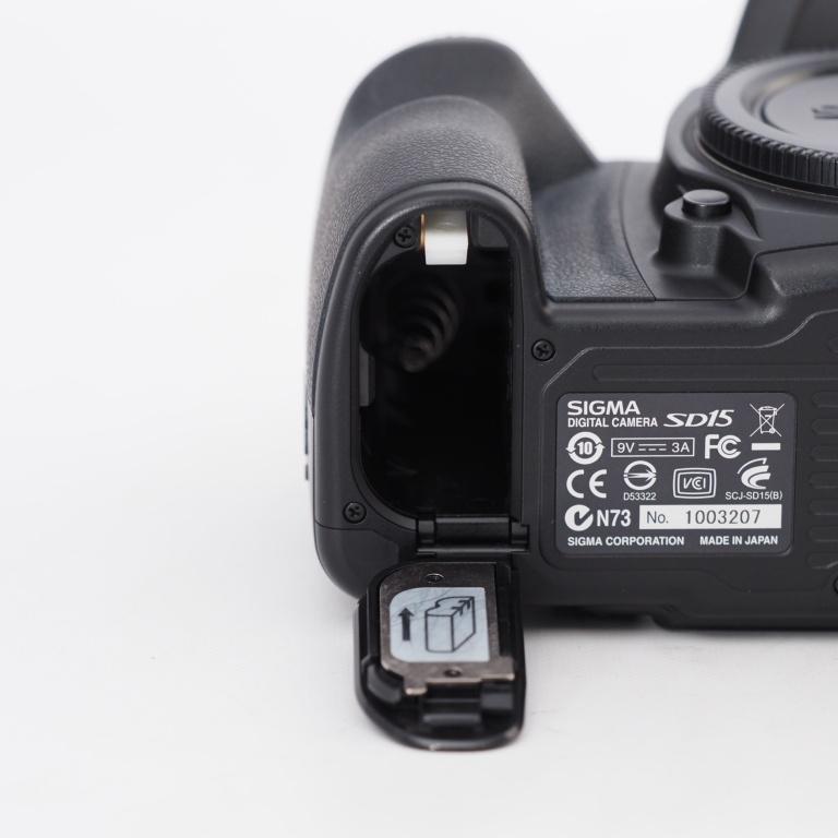 SIGMA シグマ デジタル一眼レフカメラ SD15 ボディ #12793 : カメラ