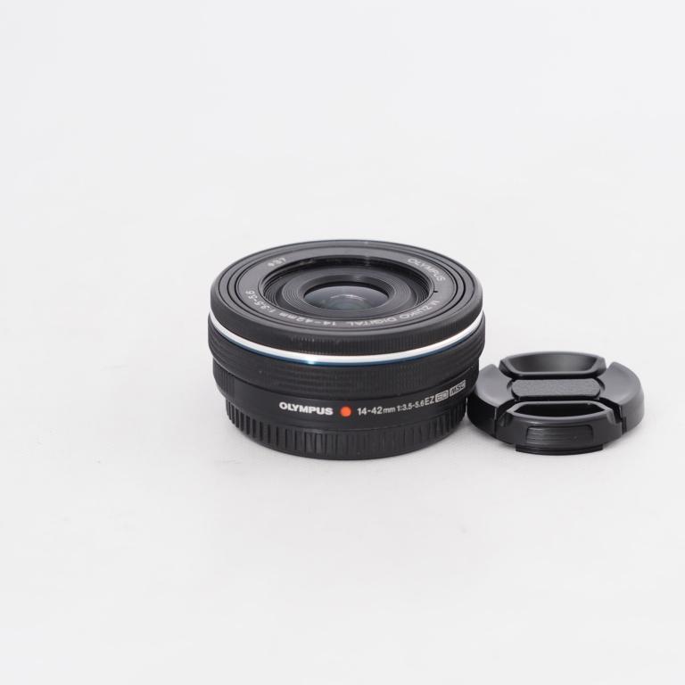OLYMPUS 電動式パンケーキズームレンズ M.ZUIKO DIGITAL ED 14-42mm F3.5-5.6 EZ BLK オリンパス マイクロフォーサーズマウント #12940 |  | 01