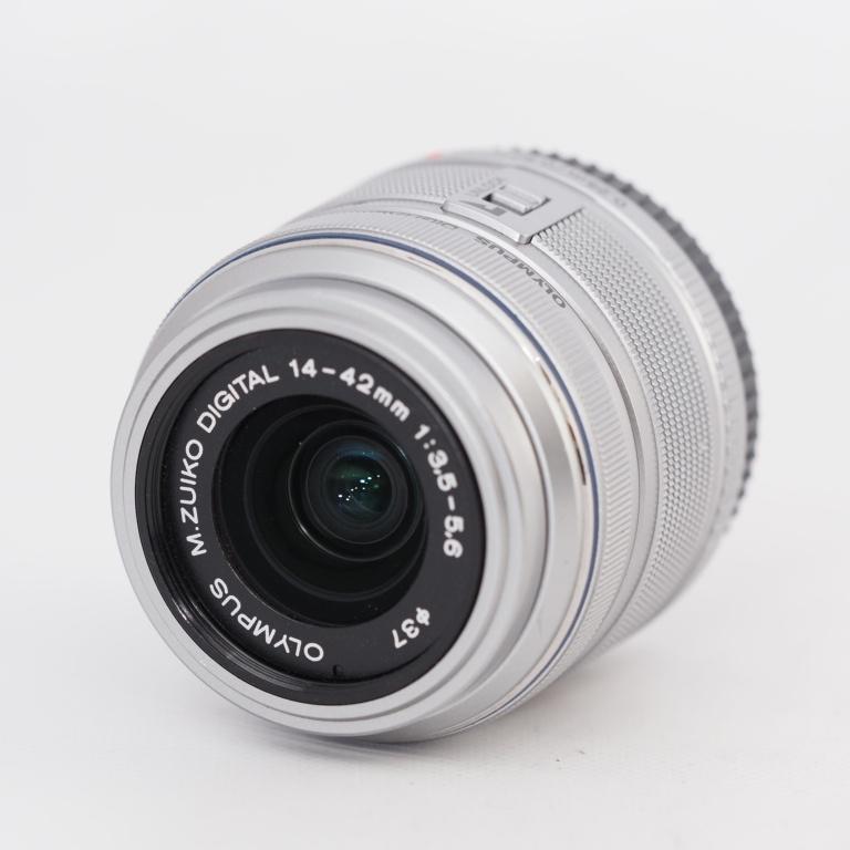OLYMPUS オリンパス 標準ズームレンズ M.ZUIKO DIGITAL 14-42mm F3.5-5.6 II R シルバー #13472 |  | 02