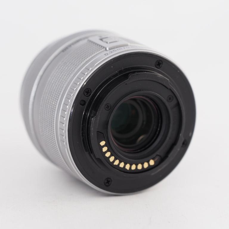 OLYMPUS オリンパス 標準ズームレンズ M.ZUIKO DIGITAL 14-42mm F3.5-5.6 II R シルバー #13472 |  | 04