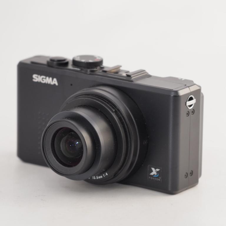 SIGMA シグマ デジタルカメラ DP1 APS-Cセンサー Foveon X3