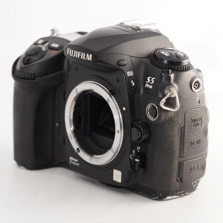 FUJIFILM フジフイルム デジタル一眼レフカメラ FinePix (ファインピックス) S5 Pro FX-S5P #13559 |  | 01