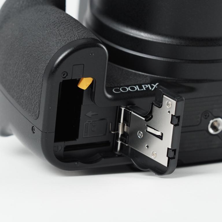 Nikon デジタルカメラ COOLPIX P1100 ニコン 超望遠ズームカメラ  