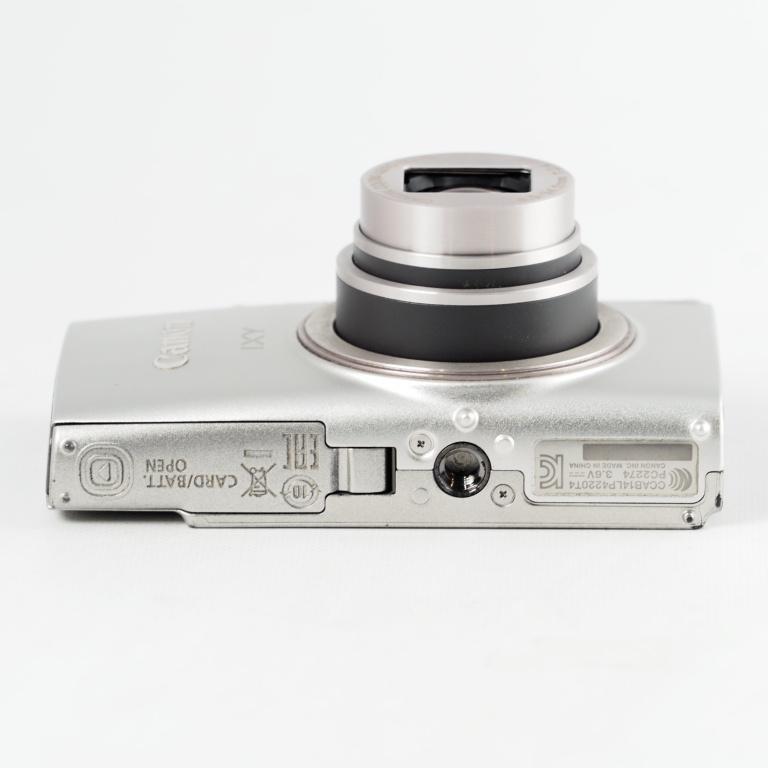 Canon IXY 650 シルバー 光学12倍ズーム/Wi-Fi対応 キヤノン