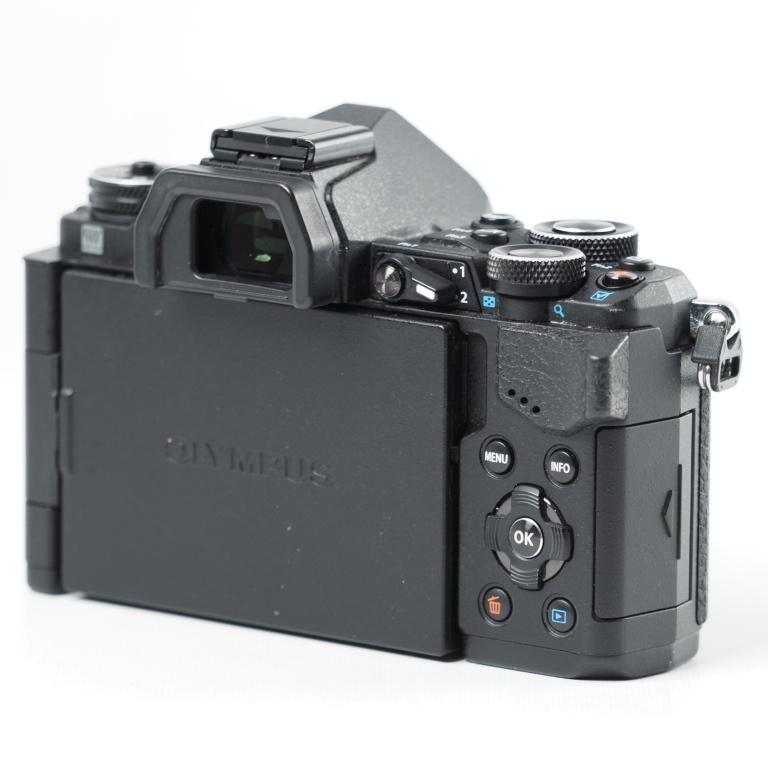 OLYMPUS ミラーレス一眼カメラ OM-D E-M5 MarkII ボディ ブラック E-M5 MarkIIBody BLK #14136 |  | 04