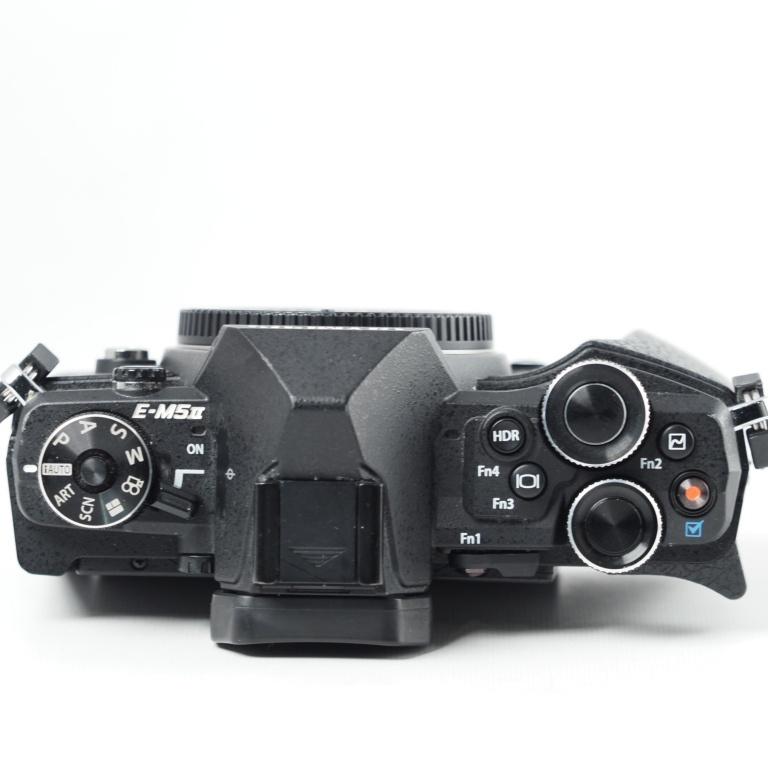 OLYMPUS ミラーレス一眼カメラ OM-D E-M5 MarkII ボディ ブラック E-M5 MarkIIBody BLK #14136 |  | 06