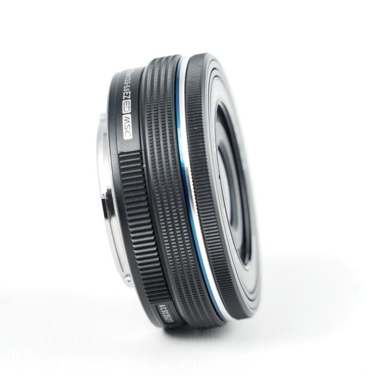OLYMPUS M.ZUIKO DIGITAL ED 14-42mm F3.5-5.6 EZ ブラック オリンパス 電動式パンケーキズームレンズ #14219 |  | 06