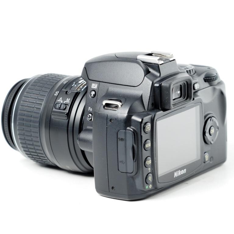 Nikon ニコン デジタル一眼レフカメラ D40 レンズキット ブラック