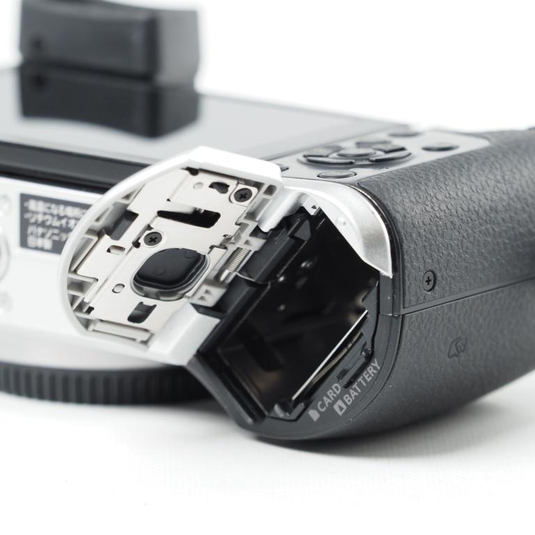 Panasonic LUMIX GX7 ボディ シルバー パナソニック ミラーレス一眼レフカメラ DMC-GX7-S #14489 |  | 06