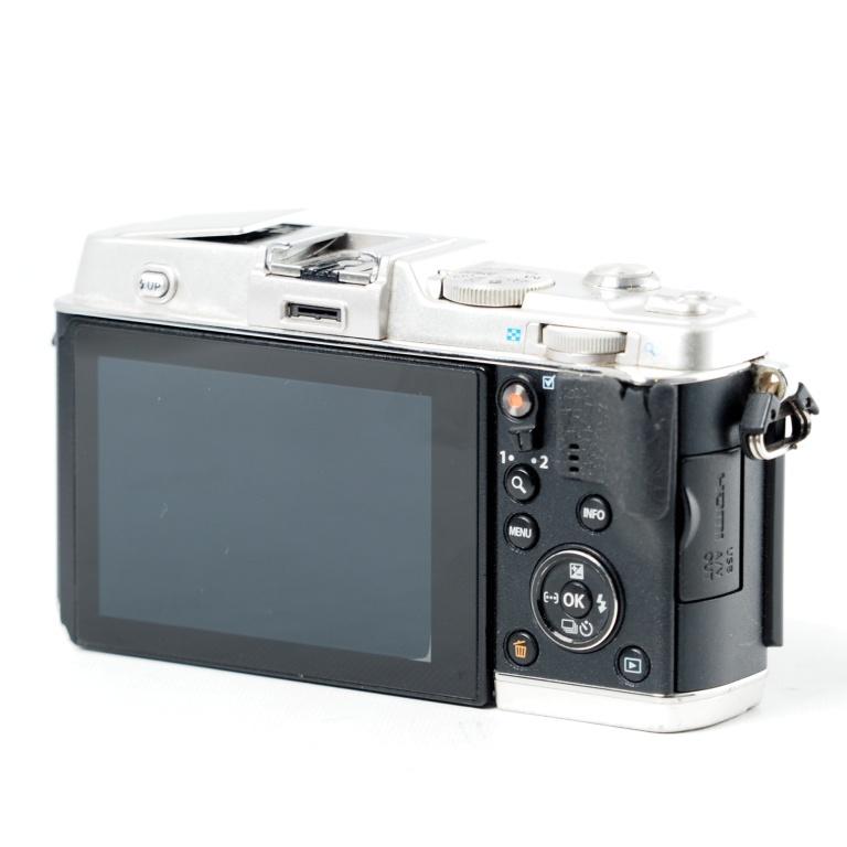 OLYMPUS ミラーレス一眼 PEN E-P5 ボディ シルバー オリンパス EP5