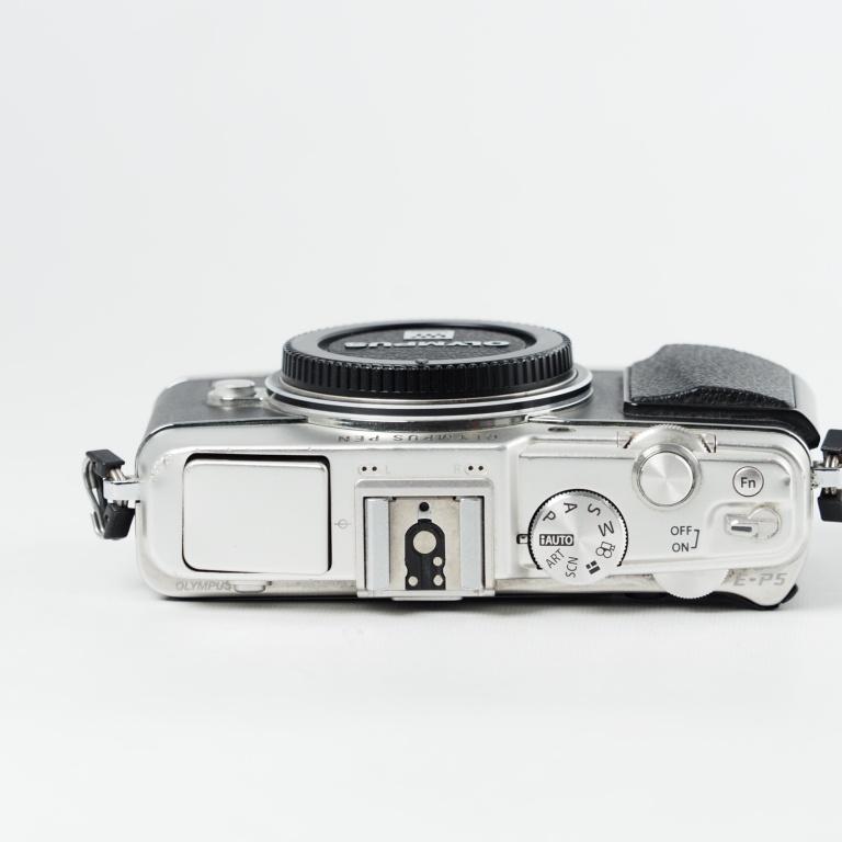 OLYMPUS ミラーレス一眼 PEN E-P5 ボディ シルバー オリンパス EP5 BODY SLV #14646 |  | 05