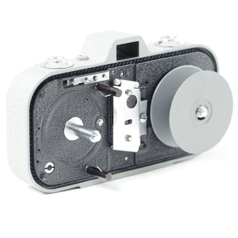 ZEISS IKON MOVIKON 8 Movitar 1:1.9 f=10mm 純正レザーケース ファインダー その他付属品付き #14726 |  | 09
