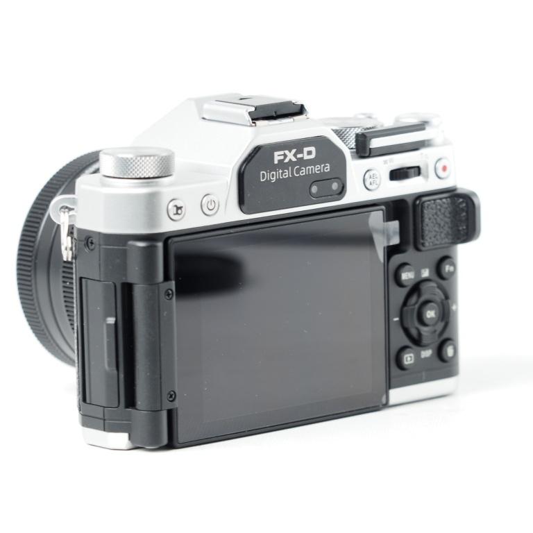 ヤシカ YASHICA FX-D 100 アナログ風デジタルカメラ #14739 : カメラ