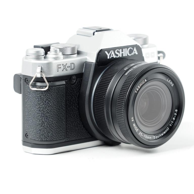 ヤシカ YASHICA FX-D 100 アナログ風デジタルカメラ #14739 : カメラ