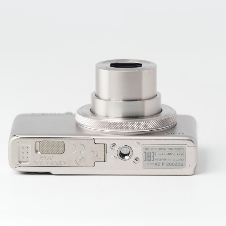 Canon キヤノン デジタルカメラ PowerShot S120 (シルバー) F値1.8 広角24mm 光学5倍ズーム PSS120(SL) #14830 |  | 08