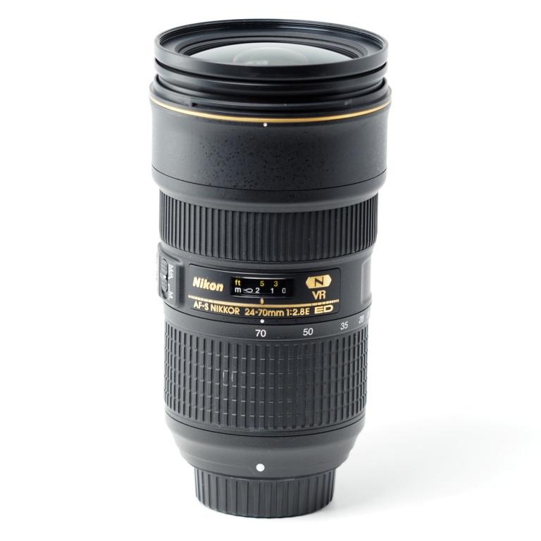 Nikon AF-S NIKKOR 24-70mm f2.8E ED VR Fマウント #15418 |  | 01