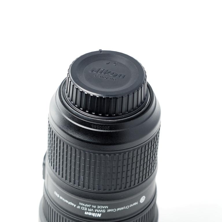 Nikon AF-S NIKKOR 24-70mm f2.8E ED VR Fマウント #15418 |  | 09