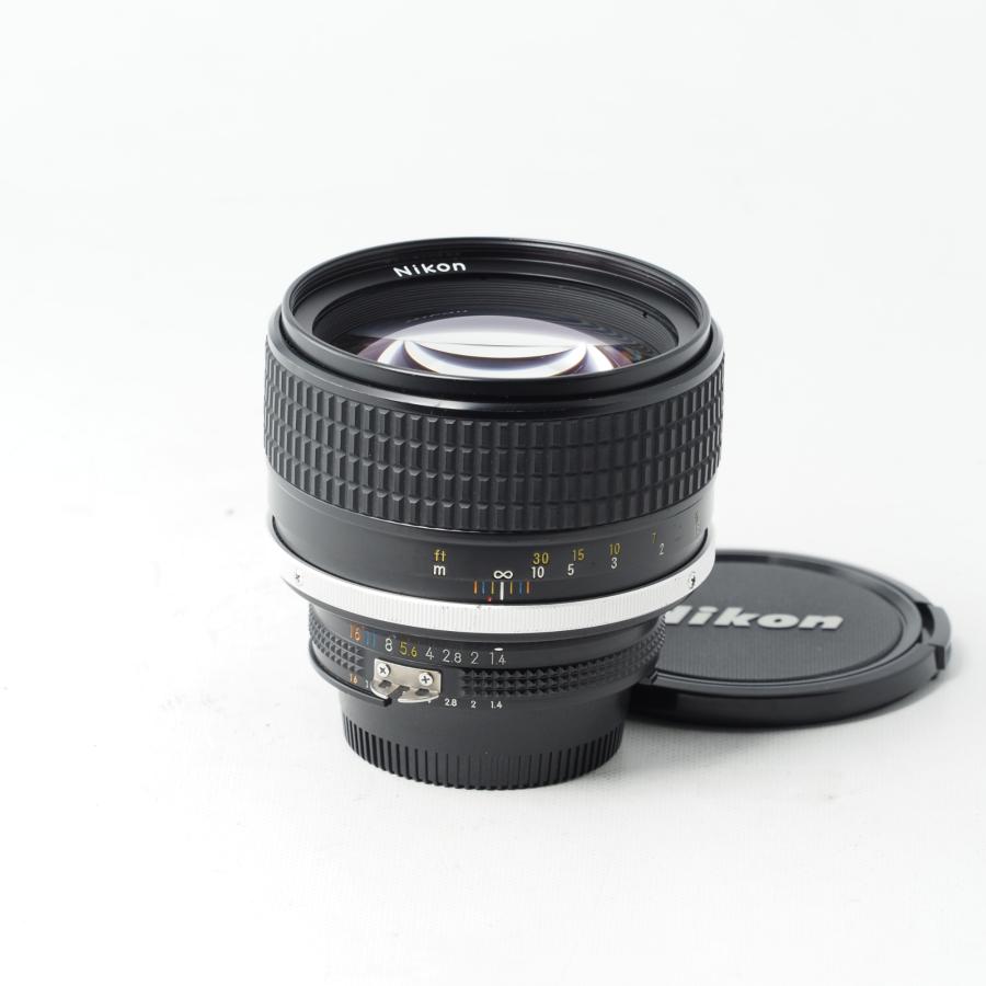 Nikon Ai-s NIKKOR 85mm F1.4 Fマウント #15926 |  | 01