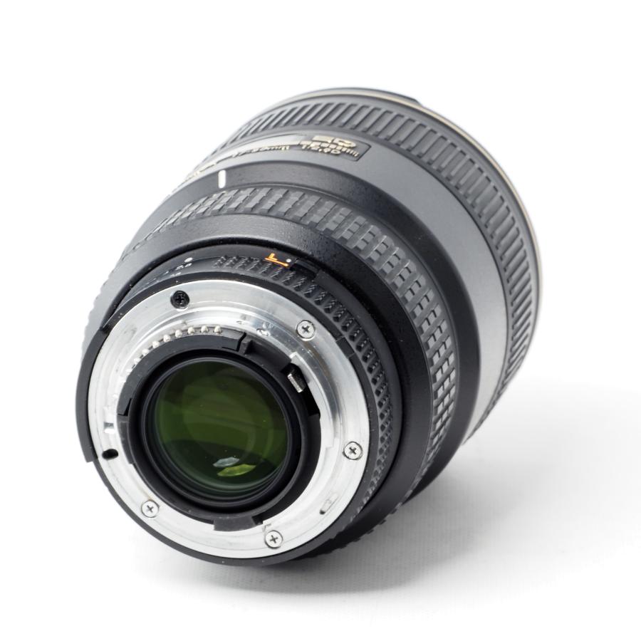 Nikon AF-S Zoom Nikkor 17-35mm f/2.8D IF-ED Fマウント #16100 |  | 05