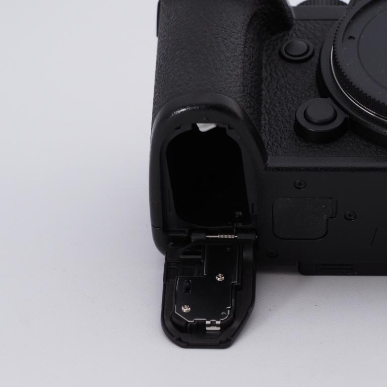 Panasonic パナソニック LUMIX S5IIX 標準ズームレンズキット DC-S5M2XK ブラック #9135 |  | 08