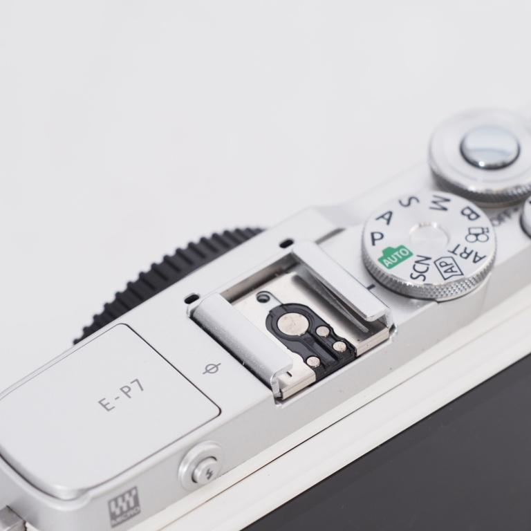 OLYMPUS OM SYSTEM/オリンパス PEN E-P7 ボディ ホワイト #9963 |  | 09