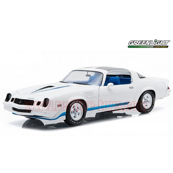 アメ車ミニカー グリーンライト 1979 シボレー カマロ Z28 ホワイト 1 18 レッドラインコレクティブルズ 通販 Yahoo ショッピング