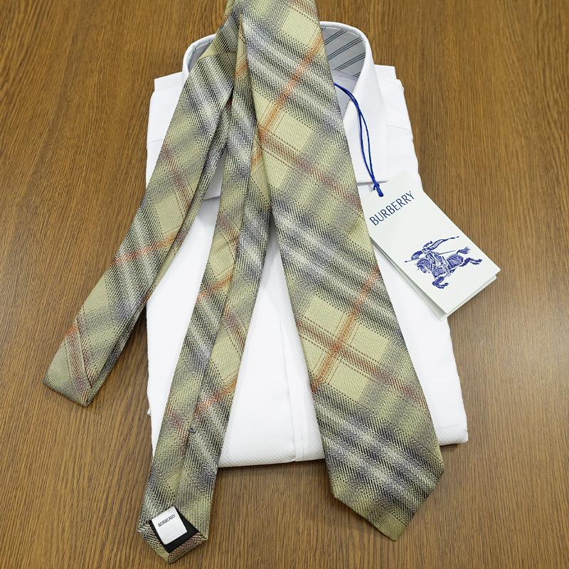 【新品同様】BURBERRY バーバリー　ナロー　ネクタイ　チェック　ナロータイ BURBERRY（バーバリー） ネクタイ ナローネクタイ BUR32 グリーン系