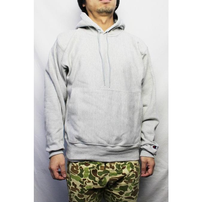 Champion グレー フード付きパーカー　リバースウィーブ Champion（チャンピオン） #1051 REVERSE WEAVE 12オンス PULLOVER