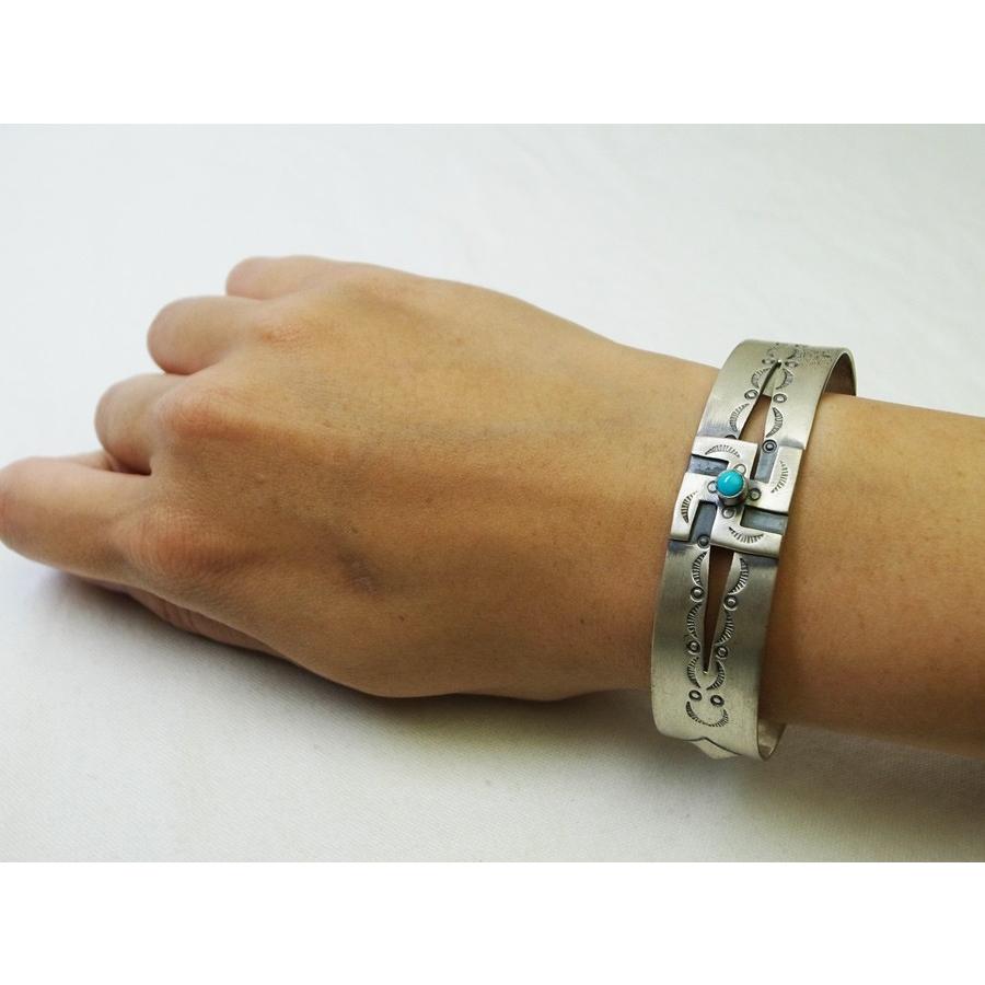 再入荷/予約販売! ナバホシルバーバングルPearlene Spencer