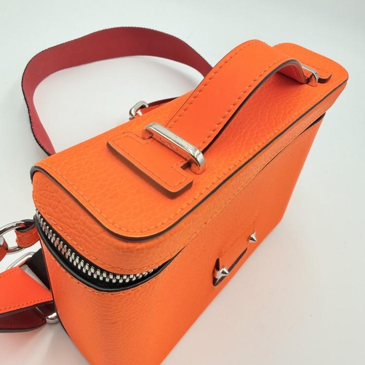 Christian Louboutin（クリスチャンルブタン） Kypipouch スモール