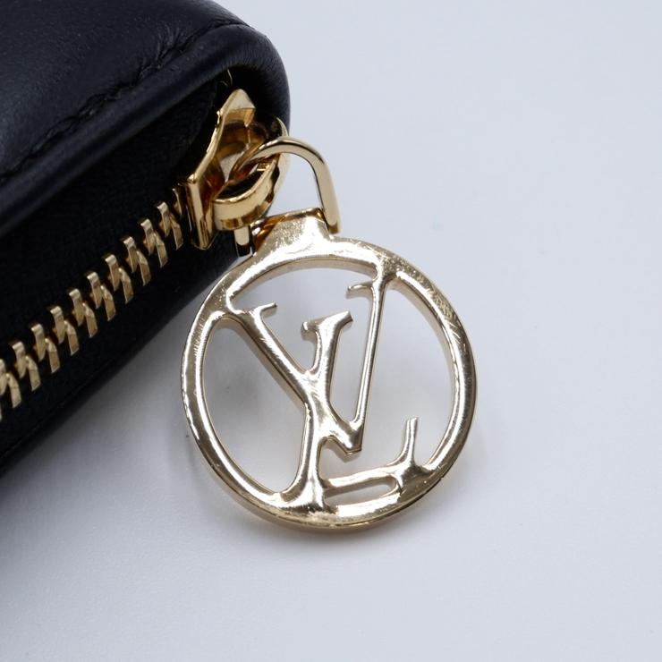 LOUIS VUITTON（ルイ・ヴィトン） ジッピー・ウォレット クッサン 長