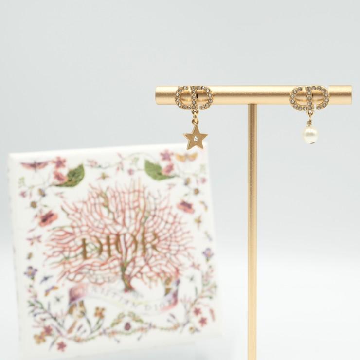 DIOR（ディオール）Petit CD Lucky Charms ピアス ゴールド ライン