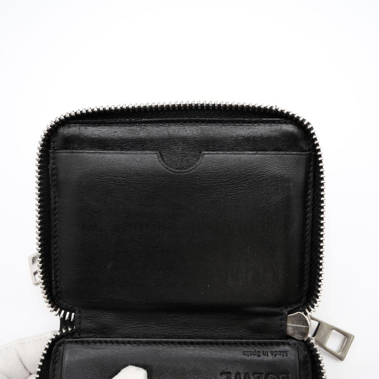 LOEWE（ロエベ） アナグラム ダブルジップ 二つ折り財布 コンパクト