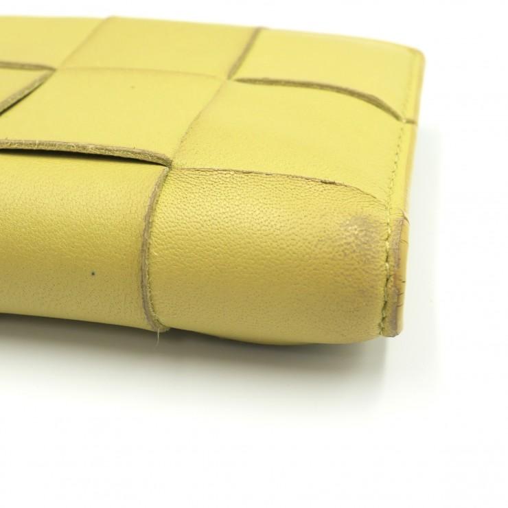 BOTTEGA VENETA（ボッテガ・ヴェネタ）カセット 二つ折り財布 マキシ