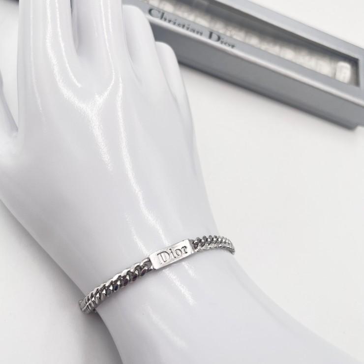 Christian Dior（クリスチャンディオール）ブレスレット チェーン ロゴ