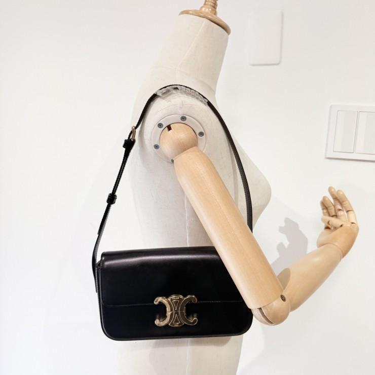 CELINE（セリーヌ）トリオンフ ショルダーバッグ ブラック レザー ゴールド金具 レディース フラップバッグ ヴィンテージ【中古】_1