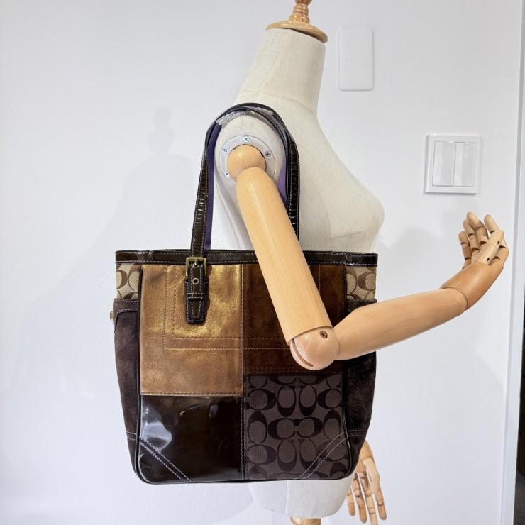 COACH（コーチ） シグネチャー パッチワーク トートバッグ ブラウン系