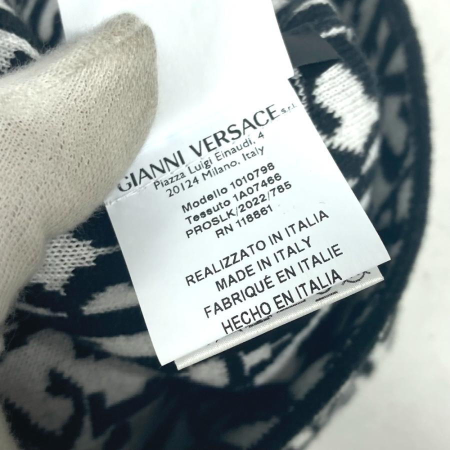 未使用 VERSACE ヴェルサーチ 総柄 ロゴ ビーニー 帽子 ニット帽 ニットキャップ ニット帽 ブラック ユニセックス【中古】 |  | 09