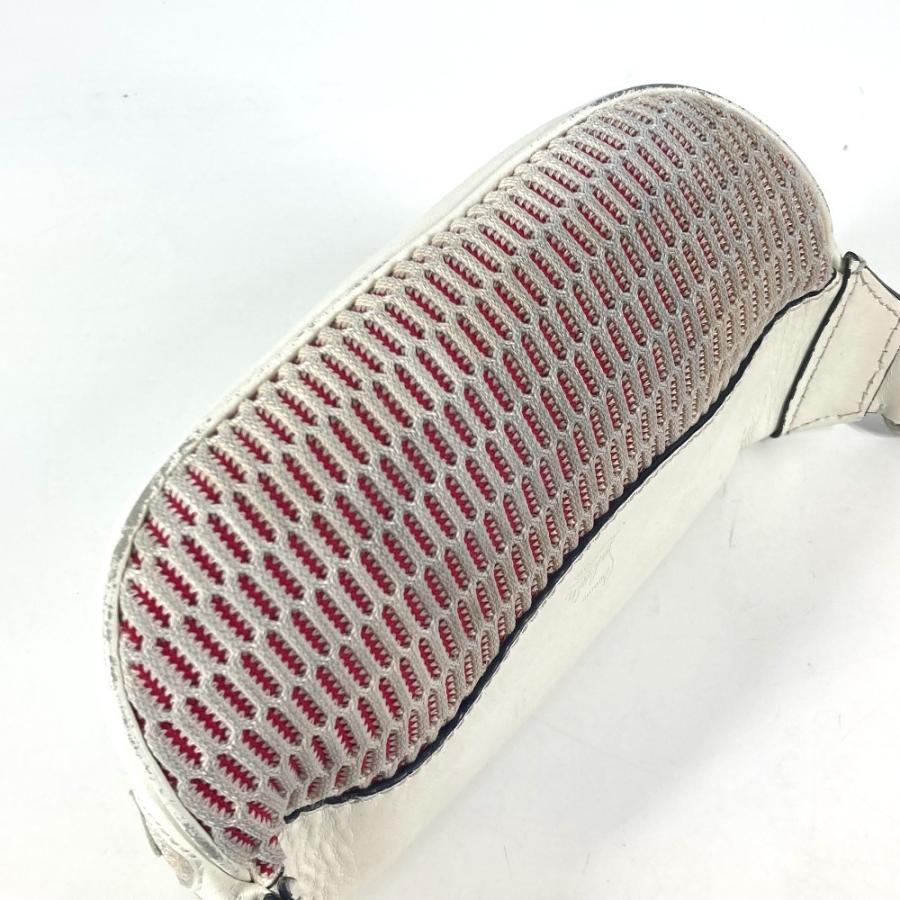 Christian Louboutin クリスチャンルブタン マリージェーン ロゴ メッシュ ベルトバッグ ショルダーバッグ ボディバッグ ホワイト 【中古】 | Christian Louboutin | 05